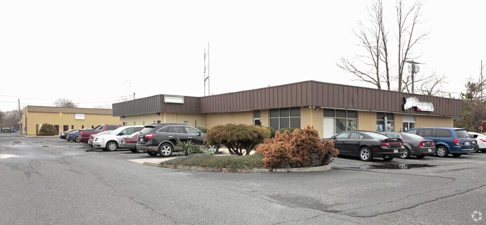 968 Shrewsbury Ave, Tinton Falls, NJ à louer - Photo principale – Image 3 sur 7
