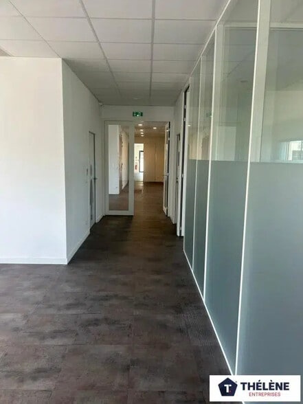 Bureau dans Montpellier à louer - Photo de l’immeuble – Image 2 sur 12