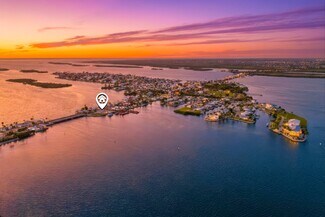 Plus de détails pour 4767 Pine Island Rd NW, Matlacha, FL - Terrain à vendre