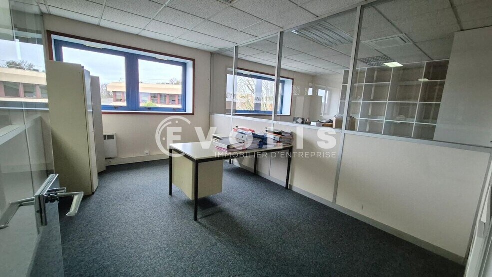Bureau dans Collegien à vendre - Photo intérieure – Image 2 sur 9