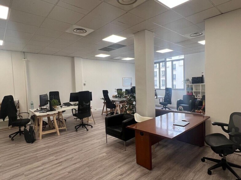 60 Rue De Wattignies, Paris à louer - Photo de l’immeuble – Image 1 sur 6