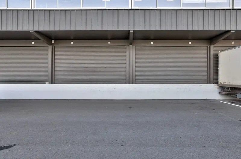 Industriel/Logistique dans Aulnay-sous-Bois à louer - Photo de l’immeuble – Image 3 sur 3