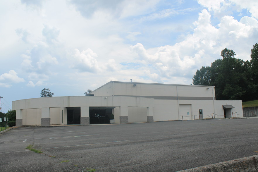 1503 N Tibbs Rd, Dalton, GA à louer - Photo de l’immeuble – Image 2 sur 3