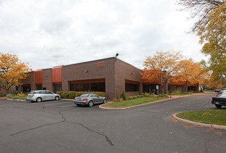 Plus de détails pour 1401 American Blvd E, Bloomington, MN - Industriel/Logistique à vendre