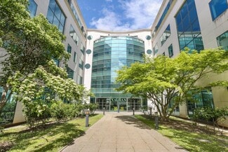 Plus de détails pour 17 Rue Paul Dautier, Vélizy-Villacoublay - Bureau à louer