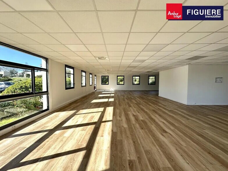 860 Rue René Descartes, Aix-en-Provence à louer - Photo intérieure – Image 2 sur 18