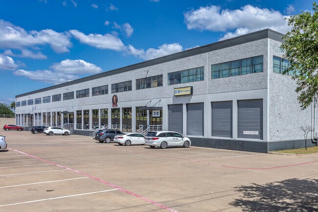 Plus de détails pour 756 Port America Pl, Grapevine, TX - Bureau, Industriel/Logistique à louer