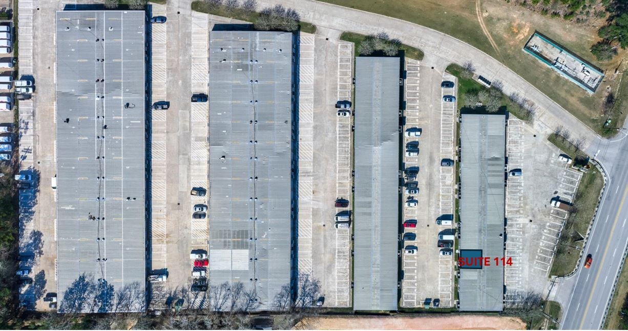1300 S Frazier St, Conroe, TX à louer Photo intérieure– Image 1 sur 16