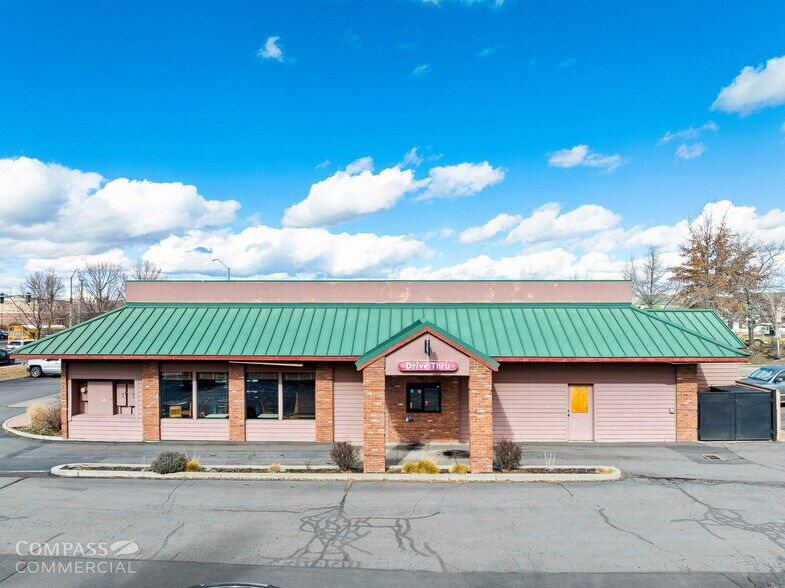 62080 NE 27th St, Bend, OR à vendre - Photo de l’immeuble – Image 2 sur 16