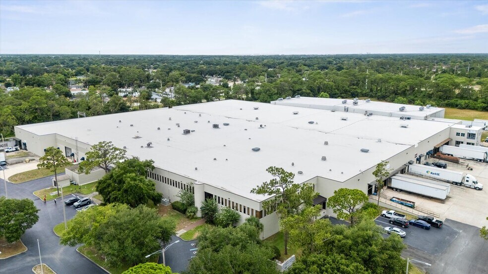 3100 S Ridgewood Ave, South Daytona, FL à louer - Photo de l’immeuble – Image 3 sur 9