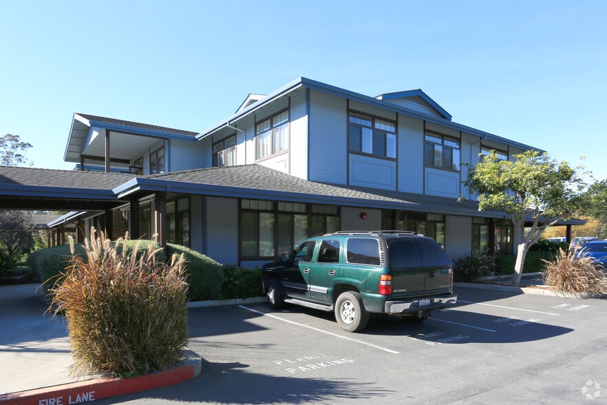 60 Stone Pine Rd, Half Moon Bay, CA à vendre - Photo principale – Image 1 sur 16