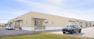 Plus de détails pour 8242-8296 Moberly Ln, Dallas, TX - Industriel/Logistique à louer