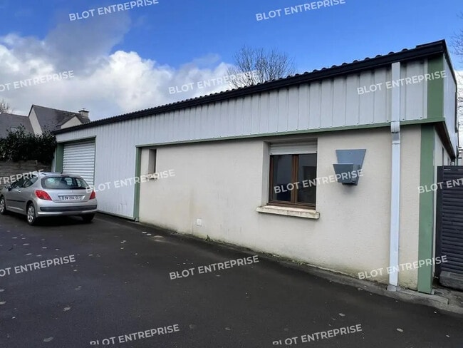 Plus de détails pour Local d’activités à vendre