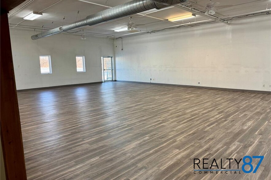 266 Blairs Ferry Rd NE, Cedar Rapids, IA à louer - Photo intérieure – Image 3 sur 11