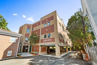 63 Shore Rd, Winchester, MA à louer Photo intérieure– Image 2 sur 26