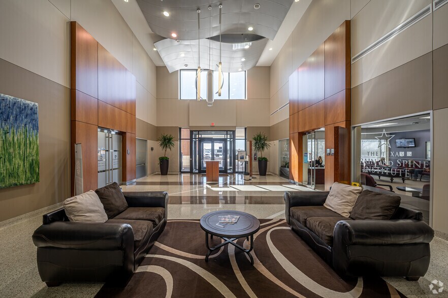 8441 State Highway 47, Bryan, TX à louer - Hall d’entrée – Image 3 sur 11