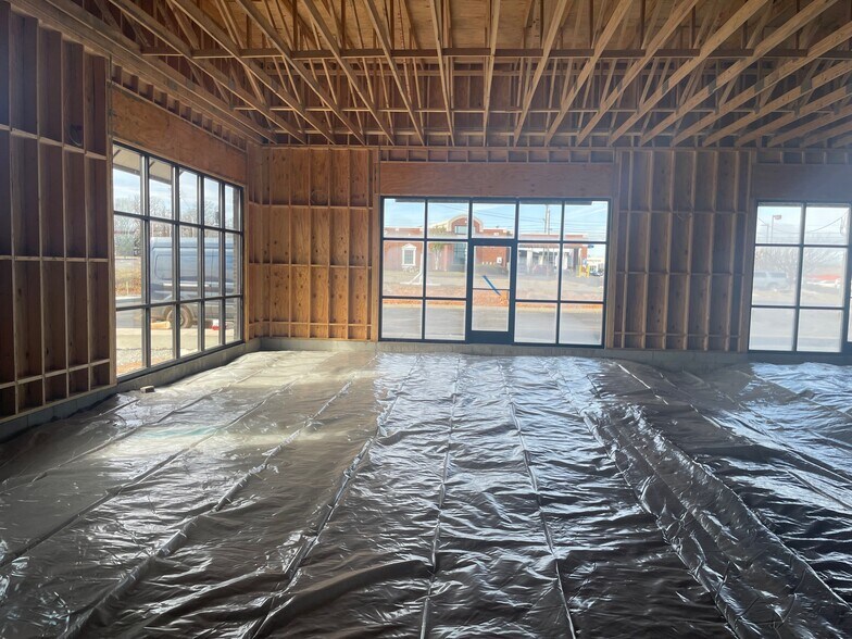 2585 Old Russellville Pike, Clarksville, TN à louer - Photo de l’immeuble – Image 3 sur 13