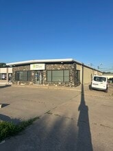 3505 N 48th St, Lincoln, NE à louer Photo de l’immeuble– Image 2 sur 17