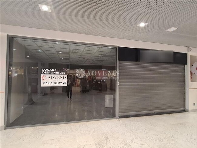 Plus de détails pour Local commercial à louer