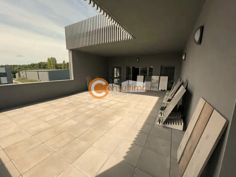 Bureau dans Montussan à louer - Photo intérieure – Image 3 sur 8