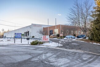 Plus de détails pour 220 Commerce Dr, Montgomeryville, PA - Industriel/Logistique à vendre