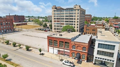 2007-2009 Locust St, Saint Louis, MO à louer Photo intérieure– Image 2 sur 11