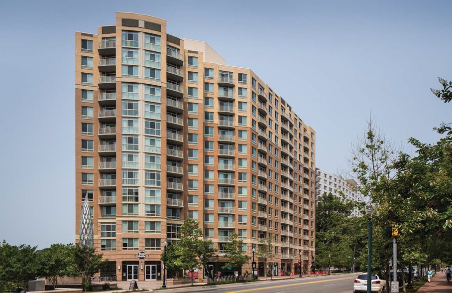 1200 East West Hwy, Silver Spring, MD à louer - Photo de l’immeuble – Image 1 sur 33