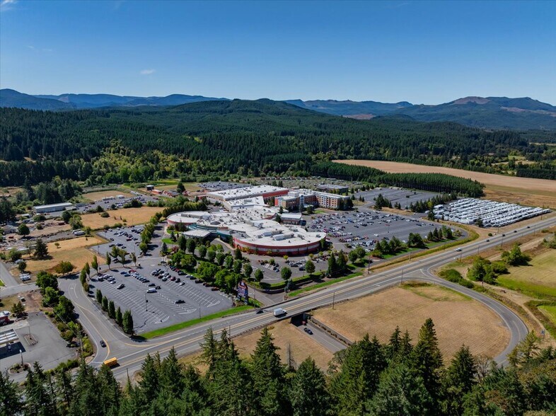 8810 Hebo Rd, Grand Ronde, OR à vendre - Photo de l’immeuble – Image 2 sur 36