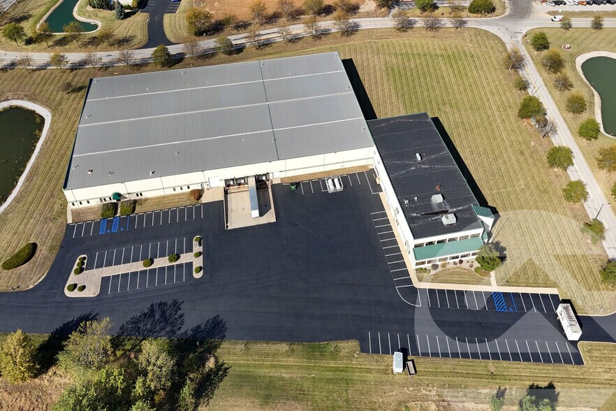 520 N Dunbridge Rd, Bowling Green, OH à louer - Photo de l’immeuble – Image 1 sur 10