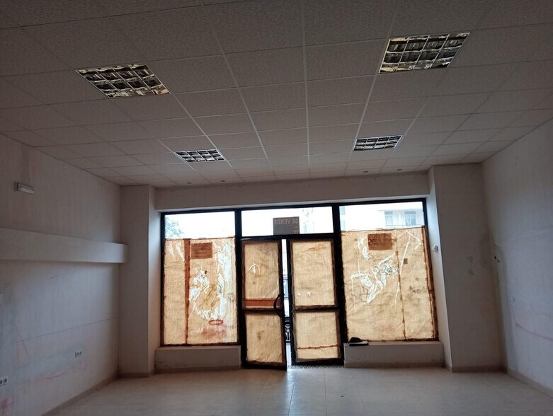 Local commercial dans Cáceres à vendre - Photo de l’immeuble – Image 1 sur 6
