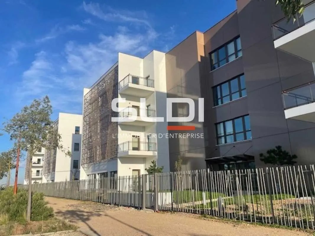 Rue Marcel Dassault, Genas à vendre Photo de l’immeuble– Image 1 sur 4