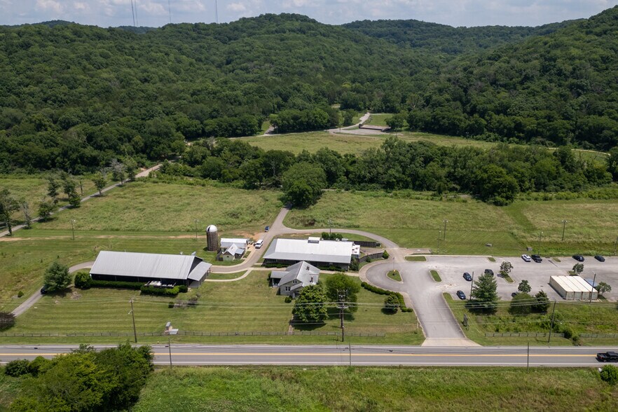 4125 Whites Creek Pike, Whites Creek, TN à louer - Photo de l’immeuble – Image 3 sur 28