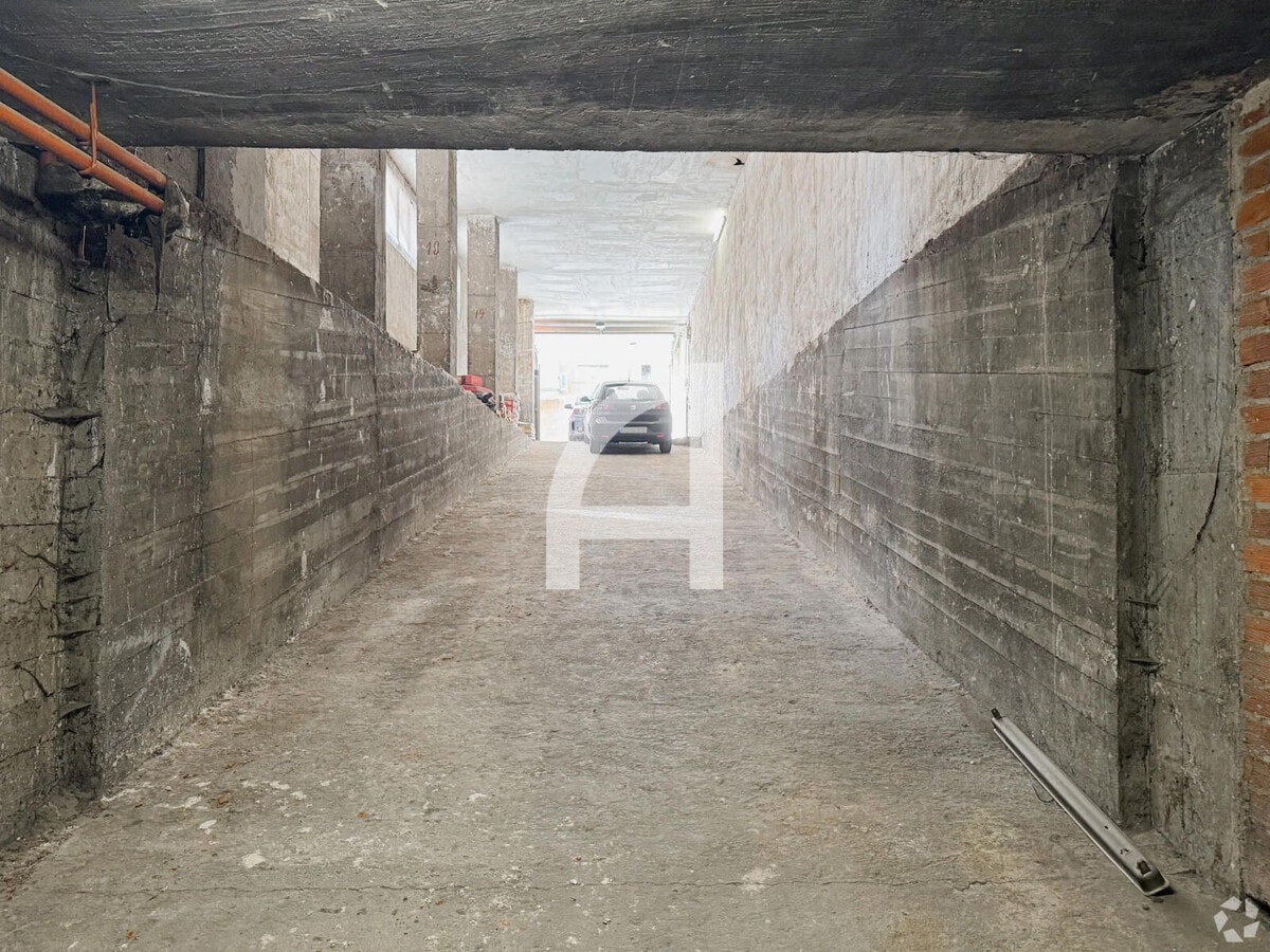 Madrid, MAD 28028 - - - Photo intérieure - Image 1 of 16