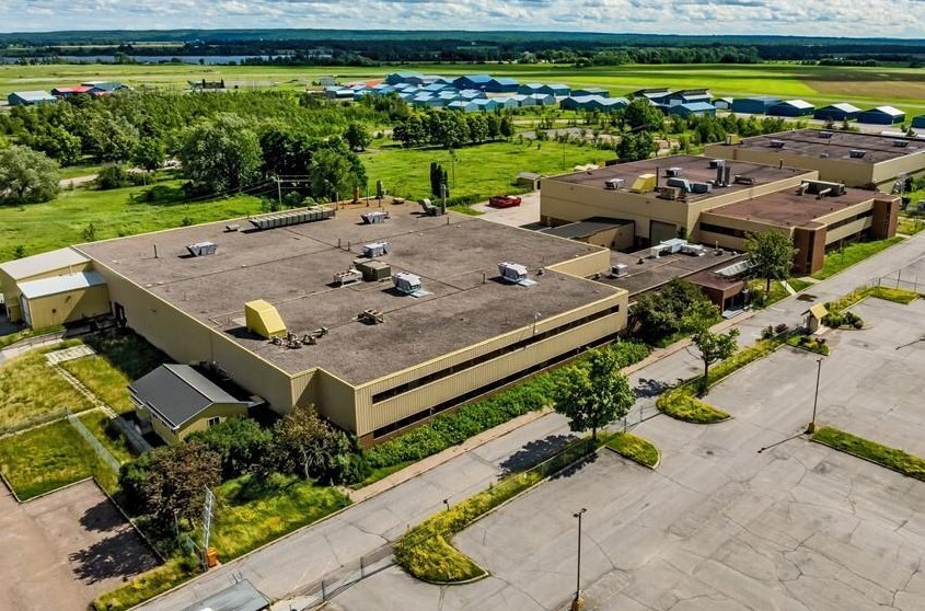 107 Baskin Dr E, Arnprior, ON à vendre - Photo principale – Image 1 sur 1