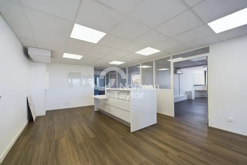 Bureau dans Montpellier à louer - Photo de l’immeuble – Image 2 sur 10