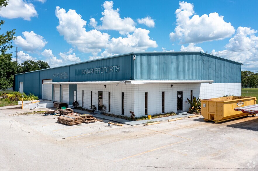 220 Recker Hwy, Auburndale, FL à louer - Photo principale – Image 2 sur 18