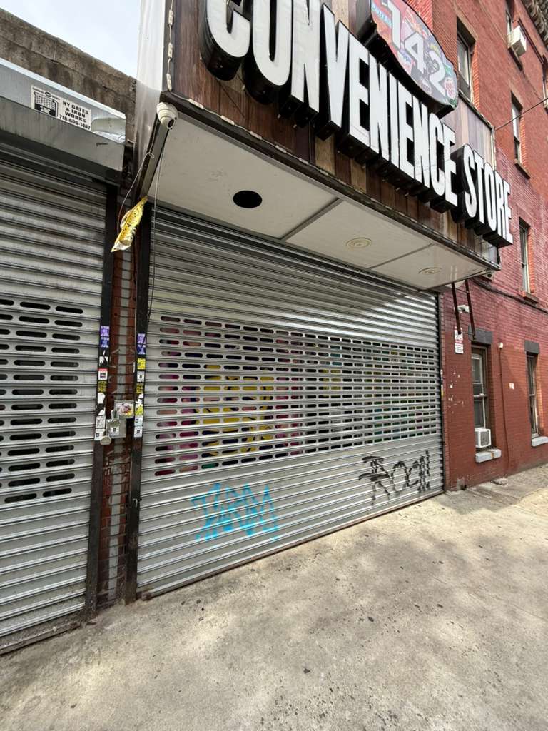 510 E 142 St, Bronx, NY à louer Photo de l’immeuble– Image 1 sur 3