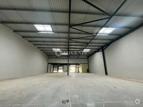 Route De Brie, La Queue-en-Brie à louer Photo de l’immeuble– Image 1 sur 8