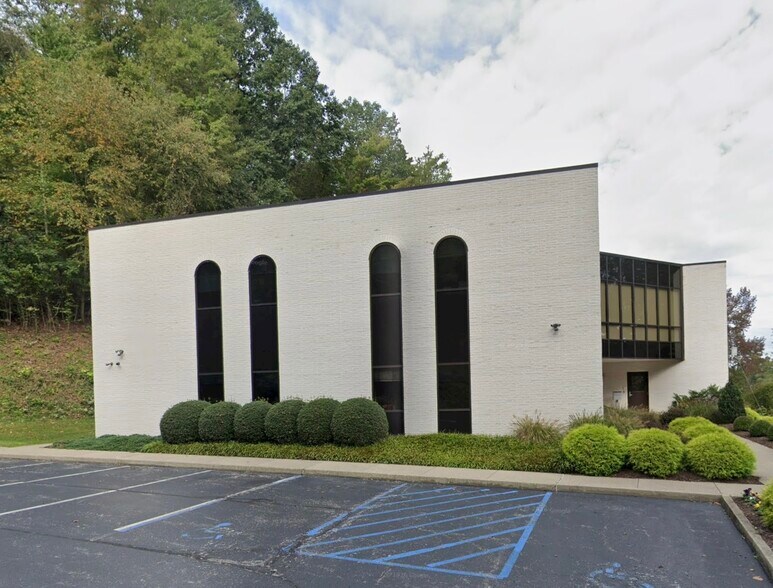 3001 Chesterfield Ave, Charleston, WV à louer - Photo de l’immeuble – Image 3 sur 9