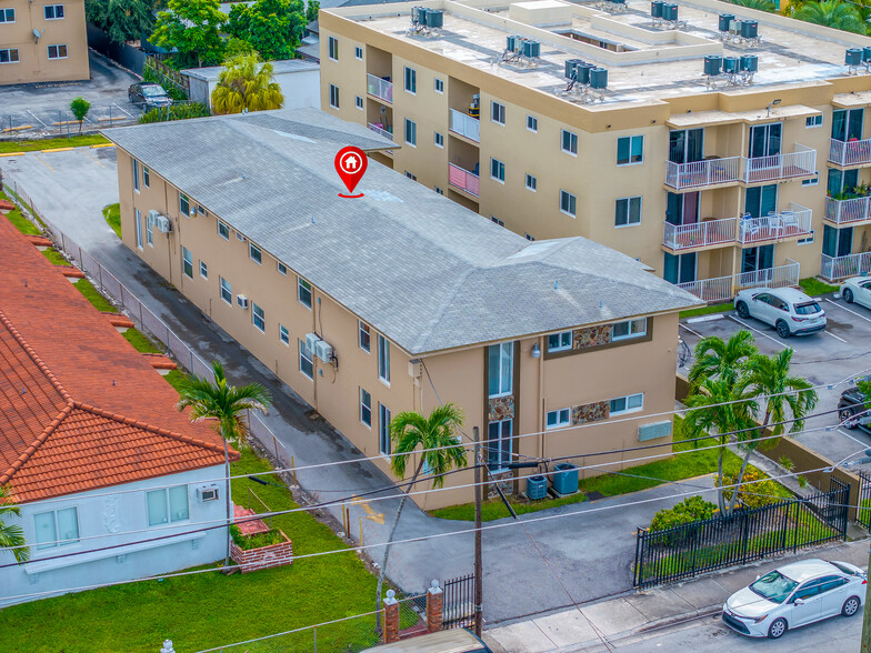 225 SW 18th Ave, Miami, FL à vendre - Photo de l’immeuble – Image 3 sur 12