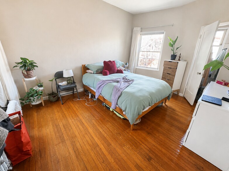 1142 McKinley Ave, Oakland, CA à vendre - Photo de l’immeuble – Image 3 sur 8