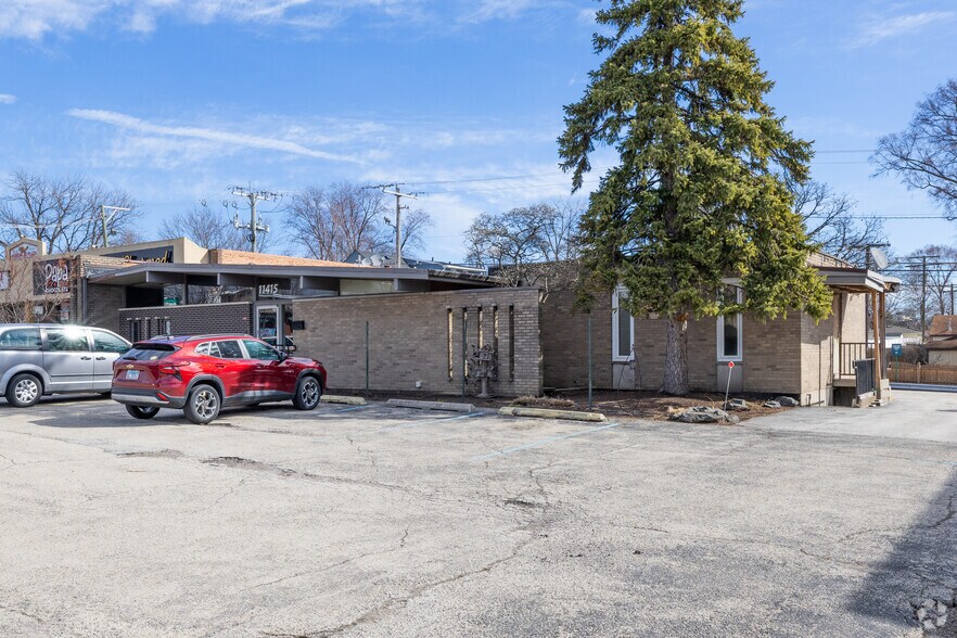 11415 S Harlem Ave, Worth, IL à vendre - Photo principale – Image 1 sur 6