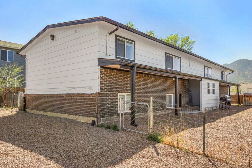 4319 Lashelle Ave, Colorado Springs, CO à vendre - Photo de l’immeuble – Image 2 sur 16