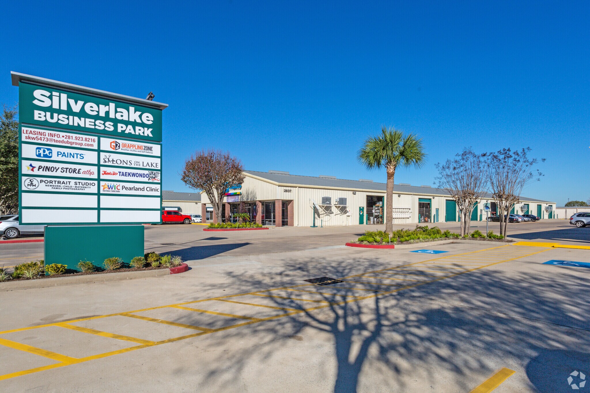 2825 Miller Ranch Rd, Pearland, TX à louer Photo principale– Image 1 sur 9