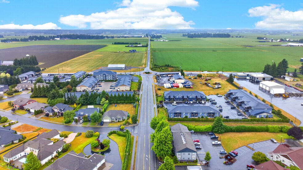 Depot Estates and Villas portefeuille de 2 biens à vendre sur LoopNet.fr - Photo de l’immeuble – Image 3 sur 29
