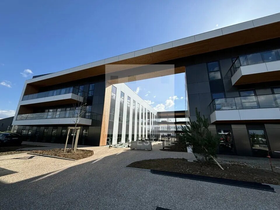 Bureau dans Genas à louer Photo de l’immeuble– Image 1 sur 23