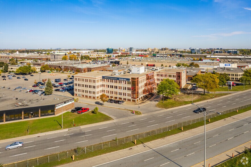 7405 Rte Transcanadienne, Montréal, QC à louer - Aérien – Image 2 sur 11