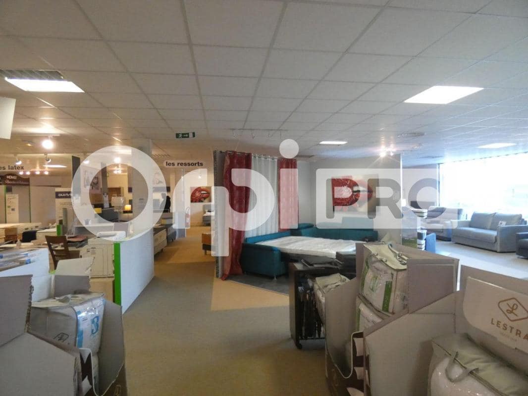 Local d’activités dans Volx à louer Photo intérieure– Image 1 sur 5