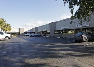 Plus de détails pour 3350 NW 22nd Ter, Pompano Beach, FL - Local d'activités à louer