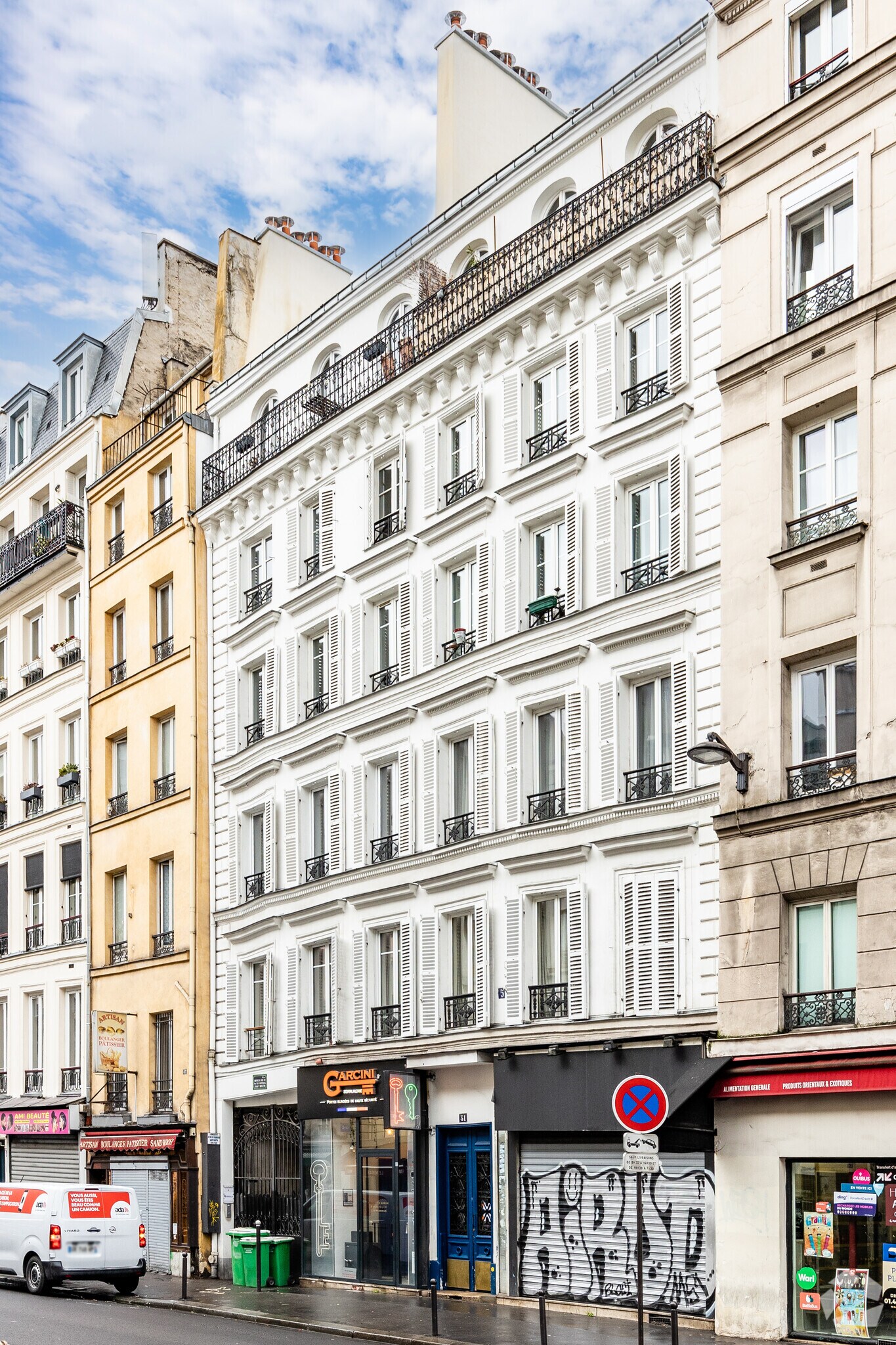 51 Rue Du Faubourg Saint-Martin, Paris à louer Photo de l’immeuble– Image 1 sur 6